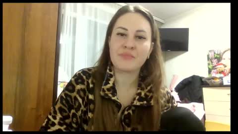 meadoweyes_ online show from January 14, 8:06 pm