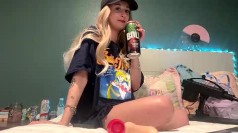 meadowmoon3 online show from November 6, 4:37 am