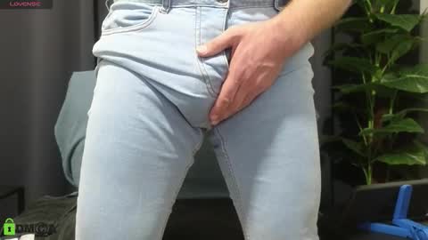 Meaty Roll online show from November 29, 3:03 am