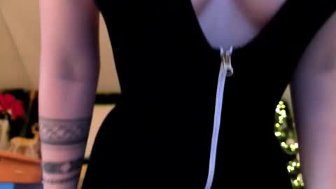 MEDEA  online show from December 3, 11:22 am