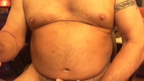 Snapshot of medfirebear chatting on January 18, 4:10 pm medfirebear online show from January 18, 4:10 pm