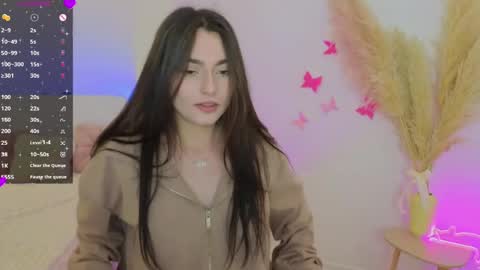 Dina online show from May 15, 9:00 pm