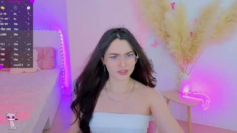 Dina online show from July 28, 9:03 pm