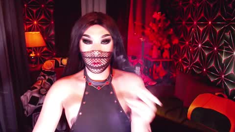 THE QUEEN ALPHA   Queen Medusa Prey online show from March 10, 6:45 pm