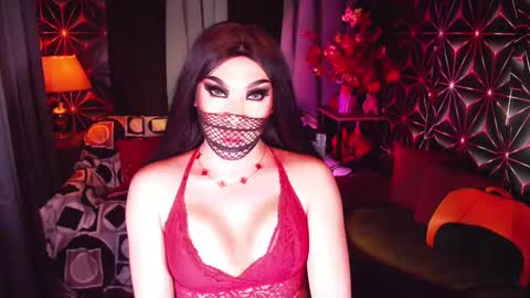 THE QUEEN ALPHA   Queen Medusa Prey online show from March 11, 7:47 pm