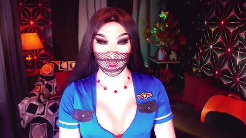 THE QUEEN ALPHA   Queen Medusa Prey online show from March 11, 4:40 pm