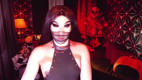 THE QUEEN ALPHA   Queen Medusa Prey online show from March 10, 9:51 pm