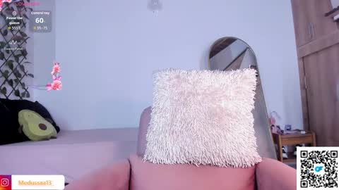 medussa13 online show from February 2, 12:01 pm