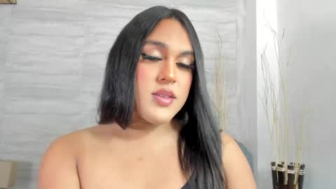 meegan_lopezz online show from February 17, 8:06 pm