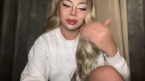 GODDESS OF ALL GODDESSES online show from October 9, 2:44 pm