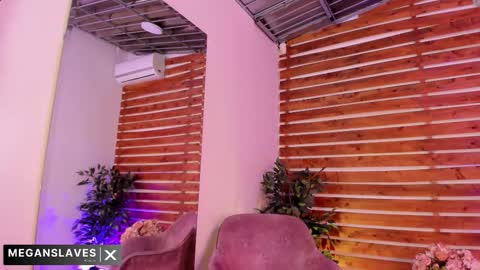 megan_raiin online show from November 11, 8:49 am