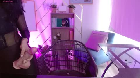 megan_saint online show from March 28, 2:40 pm