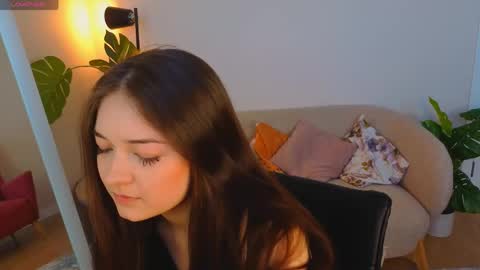 Megan online show from May 1, 1:05 pm