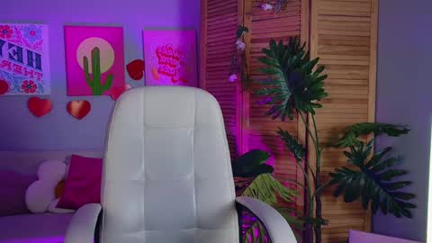megan online show from May 14, 5:44 pm