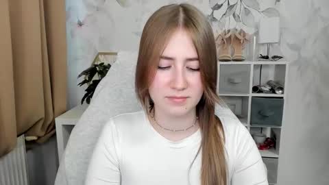 Megan online show from December 17, 2:13 pm