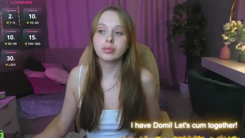 megg_ryan online show from July 29, 10:15 am