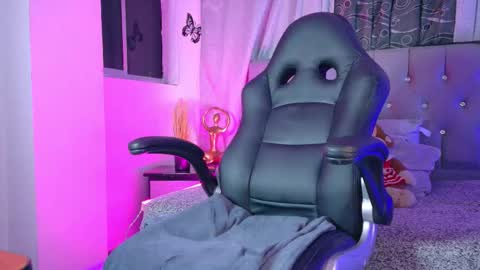 meggan online show from January 17, 5:06 am