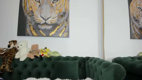 megpalmer online show from March 28, 10:00 pm