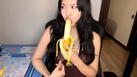 Melana online show from March 7, 5:28 pm