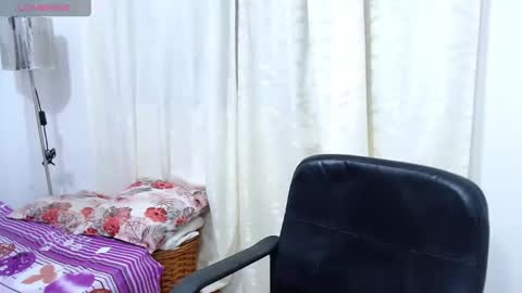 melani online show from December 25, 12:27 am