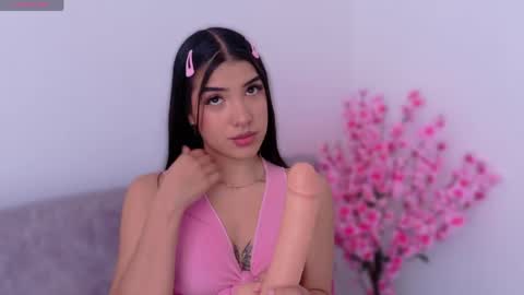 Melanie online show from May 14, 3:54 pm