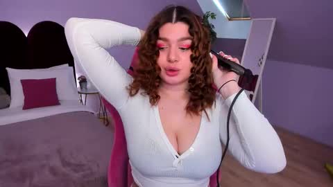 Melanie online show from February 20, 6:13 am