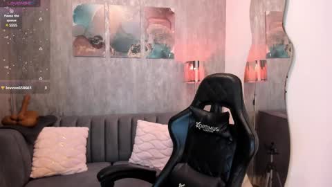 Melanie online show from March 5, 5:07 am