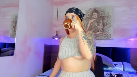 Melanie Roux online show from September 11, 8:21 pm