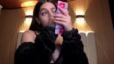 melanny_petite online show from March 28, 1:01 pm