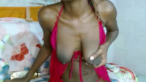 Snapshot of melany_1002 chatting on October 12, 8:18 am melany online show from October 12, 8:18 am