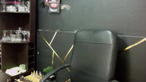 melhiza online show from October 15, 5:03 pm