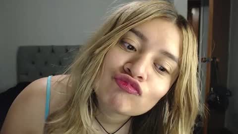 meliinna_xxx online show from November 26, 3:04 am