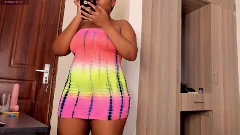 Snapshot of melinda_rosy chatting on December 29, 8:11 am rose online show from December 29, 8:11 am