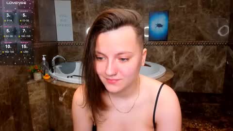 Melinda online show from February 2, 12:52 am