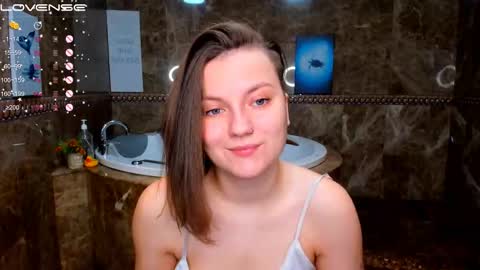 Melinda online show from December 3, 2:01 am