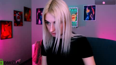 Melisa online show from May 26, 7:20 pm