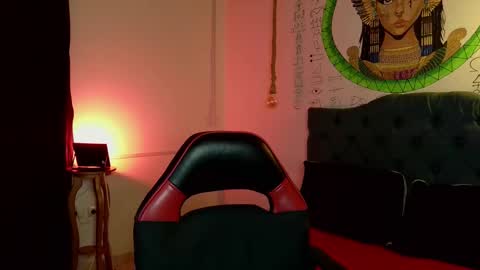 michell online show from January 18, 8:51 pm