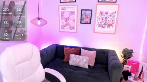 Melissa 3 online show from April 1, 5:19 am