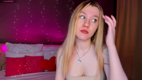 melissa_moooree online show from November 17, 9:12 am