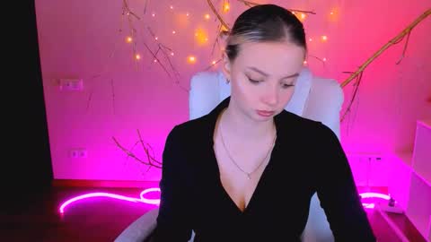 Melissa online show from January 15, 4:27 pm