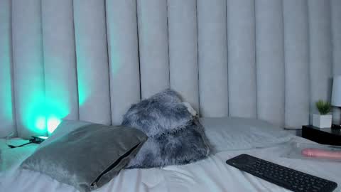 Melissa  online show from February 26, 9:12 am