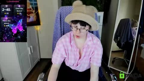 Melissa online show from September 19, 4:00 pm