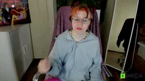 Melissa online show from November 14, 3:47 pm