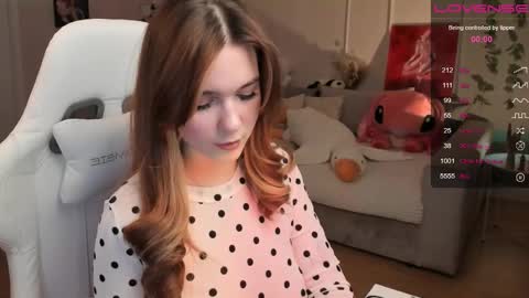 melissamiles online show from December 3, 3:24 pm