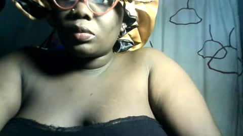 Melissa  online show from June 16, 7:29 pm