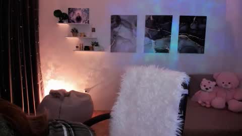 Tessa online show from October 20, 1:32 am