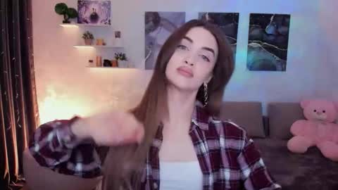 Tessa online show from December 2, 2:32 am