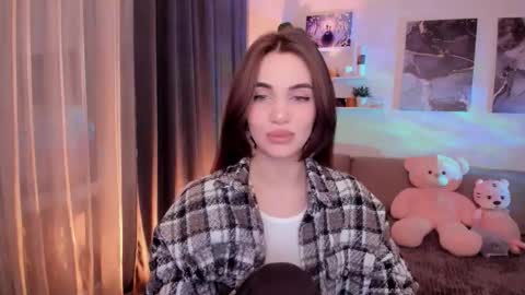 Tessa online show from February 22, 3:10 am