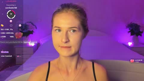 Mellina online show from September 9, 6:52 pm