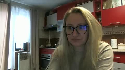 Melly online show from February 23, 8:05 am